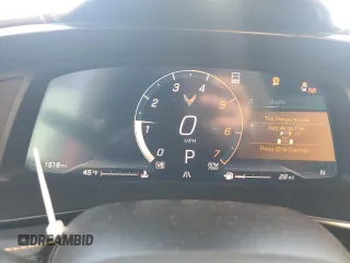 2022 Chevrolet Corvette 3LT z VIN 1G1YC2D48N5112678, wystawiony jako Copart lot #46190125 z przebiegiem 1 518 mil mil oraz Szkoda całkowita • Salvage title. Historia ofert i sprzedaży dostępna na DreamBid. Obrazek 9.