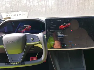 2021 Tesla Model S Long Range z VIN 5YJSA1E51MF436329, wystawiony jako IAAI lot #41918018 z przebiegiem 44 029 mil mil oraz . Historia ofert i sprzedaży dostępna na DreamBid. Obrazek 15.