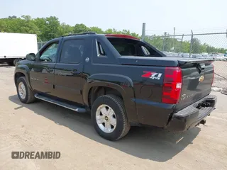 2013 Chevrolet Avalanche LT with VIN 3GNTKFE76DG259746, listed as a IAAI auction lot 42491223 with 92,131 mi miles and . Bid and sale history available at DreamBid. Image 3.