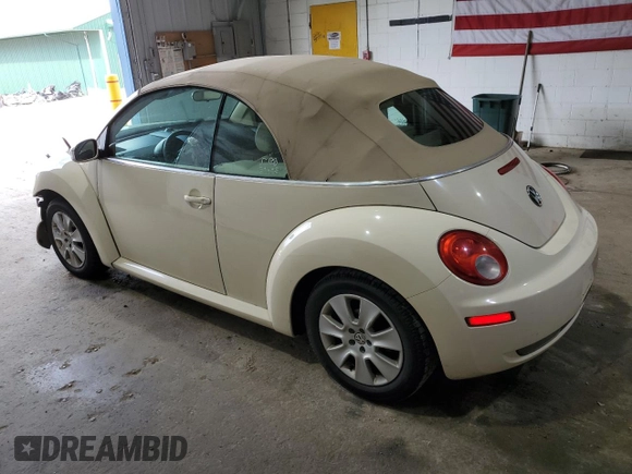 2009 Volkswagen Beetle S with VIN 3VWRG31Y39M402031, listed as a Copart auction lot 57285455 with 101,220 mi miles and Salvage title. Bid and sale history available at DreamBid. Image 2.