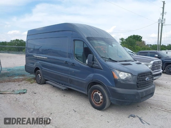 2019 Ford Transit z VIN 1FTYR3XM5KKB13744, wystawiony jako IAAI lot #41768047 z przebiegiem 106 212 mil mil oraz . Historia ofert i sprzedaży dostępna na DreamBid. Obrazek 1.