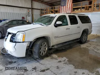 2014 GMC Yukon XL Denali with VIN 1GKS2MEF0ER158546, listed as a Copart auction lot 45124115 with 249,143 mi miles and Salvage Title. Bid and sale history available at carsss.com. Image 1.