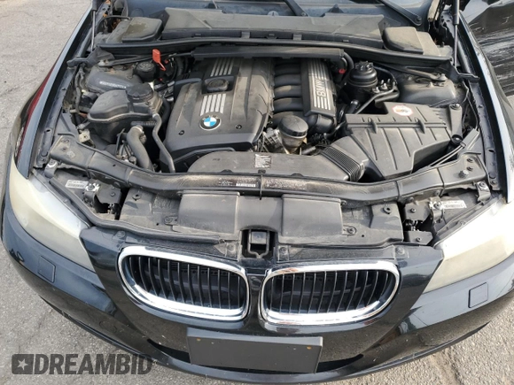 2011 BMW 3 Series 328i xDrive z VIN WBAPK5G58BNN30906, wystawiony jako Copart lot #54120725 z przebiegiem 146 978 mil mil oraz Szkoda całkowita • Salvage title. Historia ofert i sprzedaży dostępna na DreamBid. Obrazek 11.