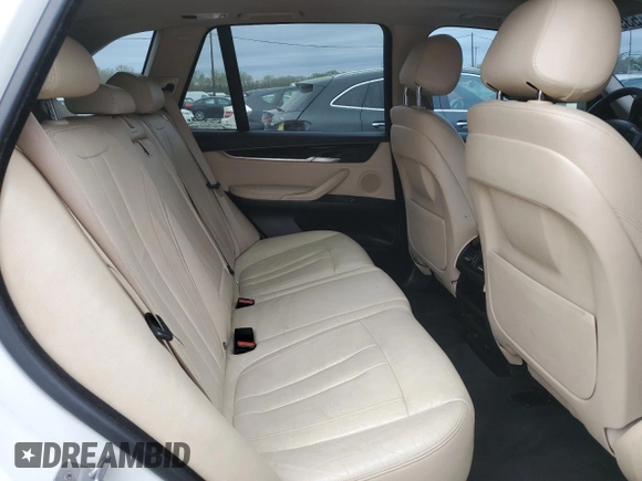 2016 BMW X5 sDrive35i z VIN 5UXKR2C55G0H41774, wystawiony jako Copart lot #53535685 z przebiegiem Nie podano mil oraz Szkoda całkowita • Salvage title. Historia ofert i sprzedaży dostępna na DreamBid. Obrazek 11.