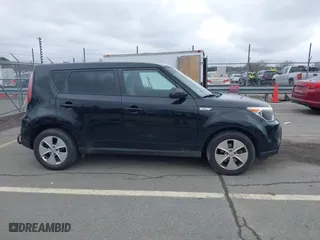 2015 Kia Soul with VIN KNDJN2A25F7118210, listed as a IAAI auction lot 41531992 with 117,759 mi miles. Bid and sale history available at carsss.com. Image 13.