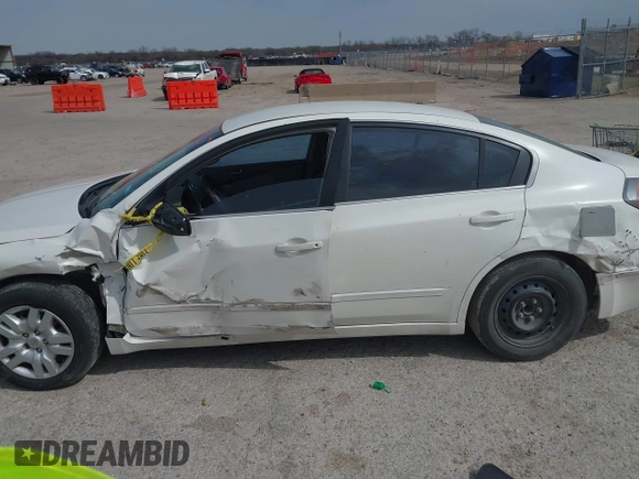 2009 Nissan Altima S with VIN 1N4AL21E09C126880, listed as a IAAI auction lot 41739604 with 258,940 mi miles and . Bid and sale history available at DreamBid. Image 15.