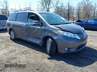 2013 Toyota Sienna XLE with VIN 5TDDK3DC0DS059036, listed as a IAAI auction lot 42069896 with 124,105 mi miles and . Bid and sale history available at DreamBid. Image 1.