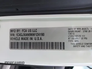 2022 Jeep Wrangler Sport S z VIN 1C4GJXAN9NW124190, wystawiony jako IAAI lot #42027247 z przebiegiem 8 376 mil mil oraz . Historia ofert i sprzedaży dostępna na DreamBid. Obrazek 9.