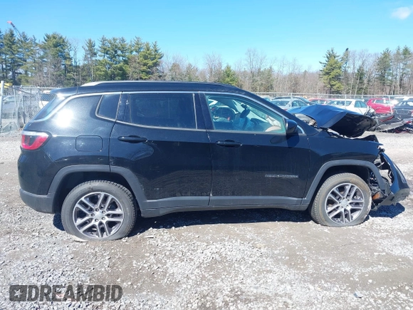 2020 Jeep Compass Latitude with VIN 3C4NJDBB5LT222386, listed as a IAAI auction lot 41851936 with 91,246 mi miles. Bid and sale history available at carsss.com. Image 13.