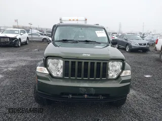 2008 Jeep Liberty Sport with VIN 1J8GN28K48W215447, listed as a IAAI auction lot 41159200 with 188,958 mi miles. Bid and sale history available at carsss.com. Image 13.