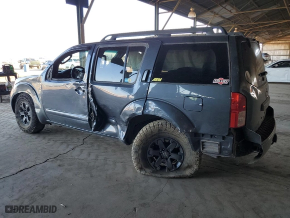 2010 Nissan Pathfinder SE with VIN 5N1AR1NB9AC627947, listed as a Copart auction lot 84321604 with 183,033 mi miles and Salvage Title. Bid and sale history available at carsss.com. Image 2.