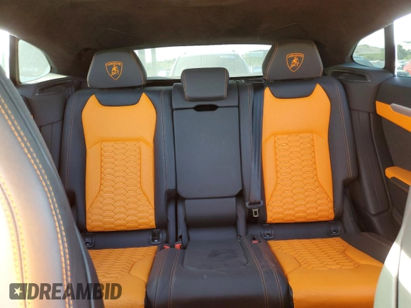 2022 Lamborghini Urus z VIN ZPBUA1ZL8NLA16768, wystawiony jako Copart lot #40152294 z przebiegiem 10 595 mil mil oraz Tytuł czysty. Historia ofert i sprzedaży dostępna na DreamBid. Obrazek 10.