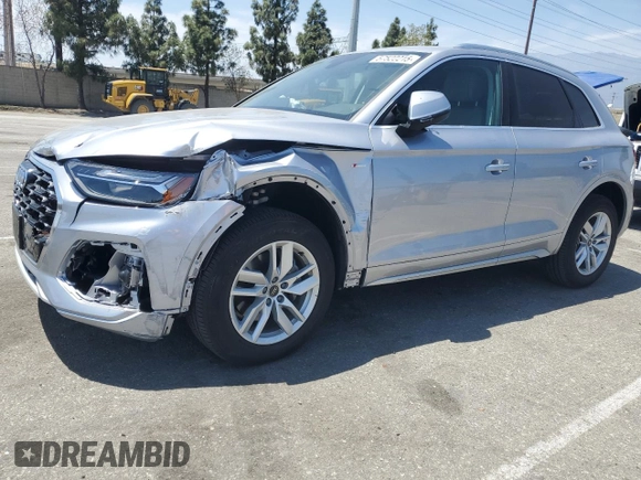 2024 Audi Q5 S line Premium z VIN WA1GAAFY5R2067008, wystawiony jako Copart lot #57522215 z przebiegiem 10 233 mil mil oraz Szkoda całkowita • Salvage title. Historia ofert i sprzedaży dostępna na DreamBid. Obrazek 1.