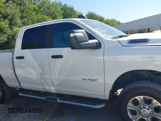 2024 Ram 2500 Big Horn with VIN 3C6UR5DJ2RG303949, listed as a IAAI auction lot 42575281 with 117,754 mi miles and . Bid and sale history available at DreamBid. Image 13.
