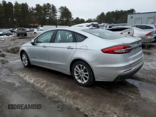 2019 Ford Fusion Hybrid SE with VIN 3FA6P0LU5KR266563, listed as a Copart auction lot 40394873 with 38,432 mi miles. Bid and sale history available at carsss.com. Image 2.