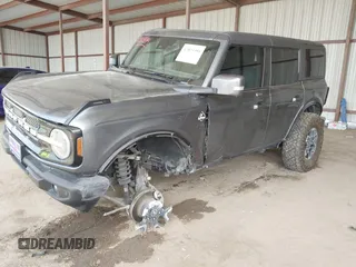 2023 Ford Bronco z VIN 1FMEE5DP8PLA91454, wystawiony jako IAAI lot #42023594 z przebiegiem 49 354 mil mil oraz . Historia ofert i sprzedaży dostępna na DreamBid. Obrazek 6.