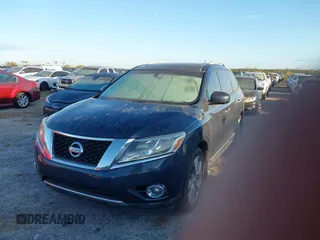 2015 Nissan Pathfinder S z VIN 5N1AR2MN7FC704131, wystawiony jako IAAI lot #40481147 z przebiegiem Nie podano mil oraz . Historia ofert i sprzedaży dostępna na DreamBid. Obrazek 2.