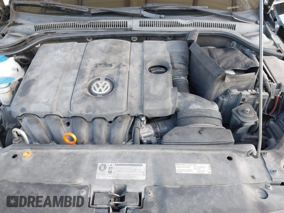 2013 Volkswagen Jetta SE with VIN 3VWDX7AJ8DM215350, listed as a IAAI auction lot 42642122 with 164,357 mi miles and . Bid and sale history available at DreamBid. Image 10.