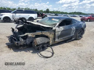 2022 Ford Mustang GT z VIN 1FA6P8CF6N5122575, wystawiony jako Copart lot #59623045 z przebiegiem Nie podano mil oraz Szkoda całkowita • Salvage title. Historia ofert i sprzedaży dostępna na DreamBid. Obrazek 1.