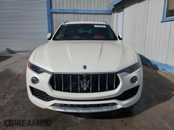 2018 Maserati Levante S with VIN ZN661YUL2JX302178, listed as a Copart auction lot 71066354 with 30,586 mi miles and Clean Title. Bid and sale history available at carsss.com. Image 5.