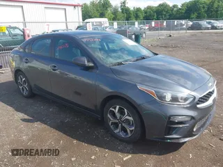 2021 Kia Forte LXS с VIN 3KPF24AD9ME274324, выставлен на аукционе IAAI как лот 42452286 с пробегом 24 577 миль миль и . История ставок и продаж доступна на DreamBid. Изображение 1.