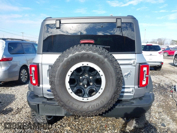 2022 Ford Bronco with VIN 1FMEE5DP5NLB85773, listed as a IAAI auction lot 41184225 with 22,597 mi miles. Bid and sale history available at carsss.com. Image 17.