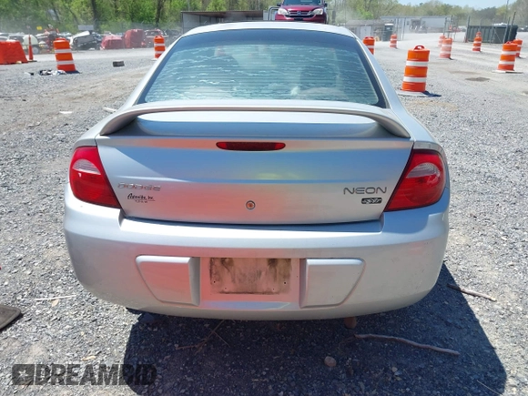 2004 Dodge Neon SXT z VIN 1B3ES56C44D580657, wystawiony jako IAAI lot #42137299 z przebiegiem 138 918 mil mil oraz . Historia ofert i sprzedaży dostępna na DreamBid. Obrazek 16.