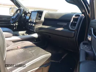 2022 Ram 2500 Laramie z VIN 3C6UR5FL0NG104956, wystawiony jako IAAI lot #41936160 z przebiegiem 57 188 mil mil oraz . Historia ofert i sprzedaży dostępna na DreamBid. Obrazek 5.