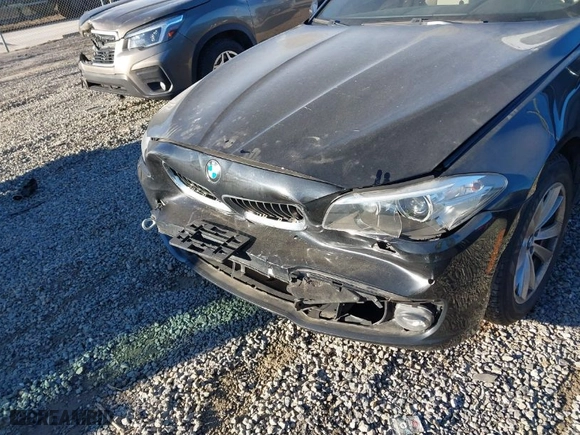 2015 BMW 5 Series 528i xDrive with VIN WBA5A7C57FD626517, listed as a IAAI auction lot 41226179 with 102,761 mi miles. Bid and sale history available at carsss.com. Image 6.