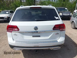 2019 Volkswagen Atlas SEL Premium with VIN 1V2NR2CA4KC612472, listed as a IAAI auction lot 42095556 with 98,397 mi miles and . Bid and sale history available at DreamBid. Image 16.