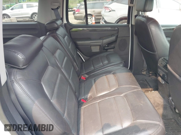 2002 Ford Explorer Limited with VIN 1FMDU75W02ZB57209, listed as a IAAI auction lot 42370728 with 138,370 mi miles and . Bid and sale history available at DreamBid. Image 8.
