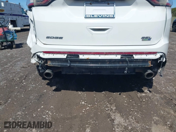 2018 Ford Edge SEL with VIN 2FMPK4J9XJBB37424, listed as a IAAI auction lot 41942774 with 89,239 mi miles. Bid and sale history available at carsss.com. Image 6.