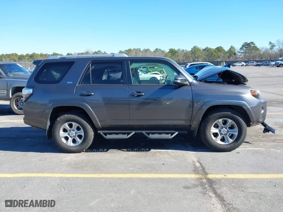 2017 Toyota 4Runner SR5 with VIN JTEZU5JR7H5154009, listed as a IAAI auction lot 41351354 with 127,781 mi miles. Bid and sale history available at carsss.com. Image 13.