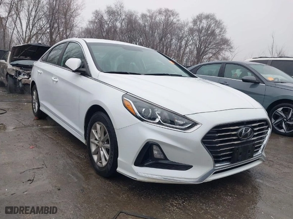 2019 Hyundai Sonata SE with VIN 5NPE24AF3KH746684, listed as a IAAI auction lot 41458567 with 134,739 mi miles. Bid and sale history available at carsss.com. Image 1.