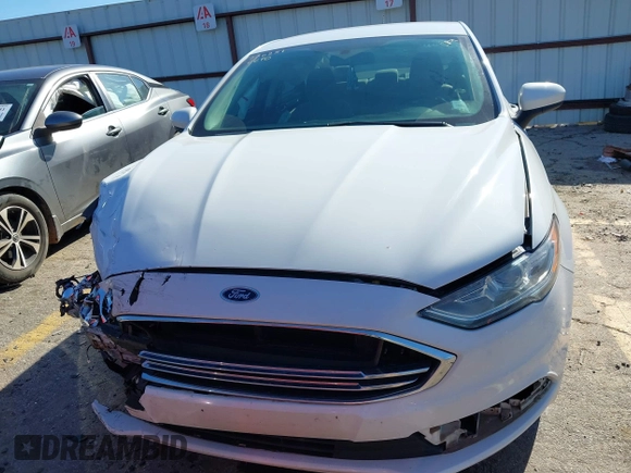 2018 Ford Fusion S with VIN 3FA6P0G76JR270334, listed as a IAAI auction lot 41490738 with 98,920 mi miles. Bid and sale history available at carsss.com. Image 12.