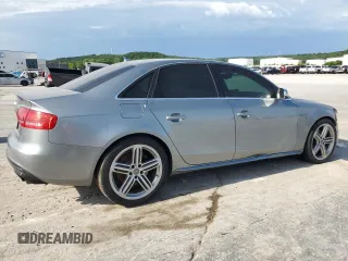 2010 Audi S4 Prestige z VIN WAUKGAFL8AA102764, wystawiony jako Copart lot #57839715 z przebiegiem 120 369 mil mil oraz Szkoda całkowita • Salvage title. Historia ofert i sprzedaży dostępna na DreamBid. Obrazek 3.