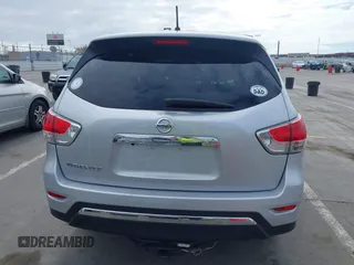2015 Nissan Pathfinder S with VIN 5N1AR2MN2FC643352, listed as a IAAI auction lot 42065631 with 82,725 mi miles. Bid and sale history available at carsss.com. Image 15.