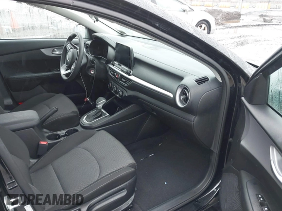 2023 Kia Forte LXS with VIN 3KPF24AD4PE691502, listed as a IAAI auction lot 41570324 with 15,867 mi miles and . Bid and sale history available at DreamBid. Image 5.