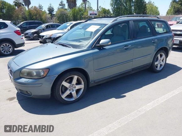 2005 Volvo V50 с VIN YV1MJ682452105766, выставлен на аукционе IAAI как лот 42301672 с пробегом 209 256 миль миль и . История ставок и продаж доступна на DreamBid. Изображение 2.