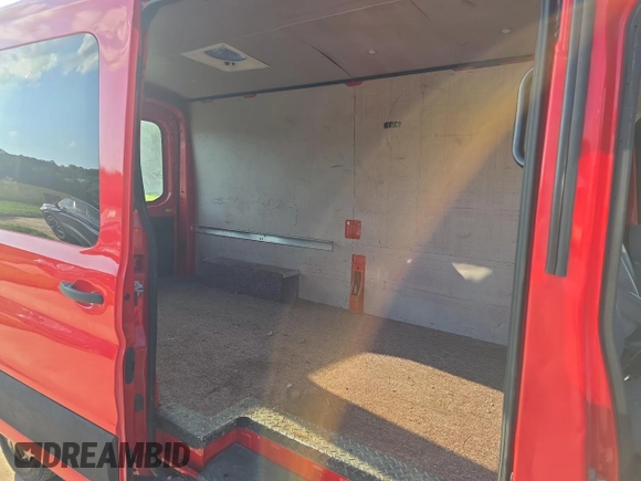 2016 Ford Transit with VIN 1FTBW2CVXGKA35556, listed as a Copart auction lot 59636465 with 157,245 mi miles and Clean title. Bid and sale history available at DreamBid. Image 6.