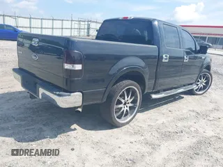 2004 Ford F-150 XLT z VIN 1FTPW12504KC30594, wystawiony jako IAAI lot #42464295 z przebiegiem 197 123 mil mil oraz . Historia ofert i sprzedaży dostępna na DreamBid. Obrazek 4.