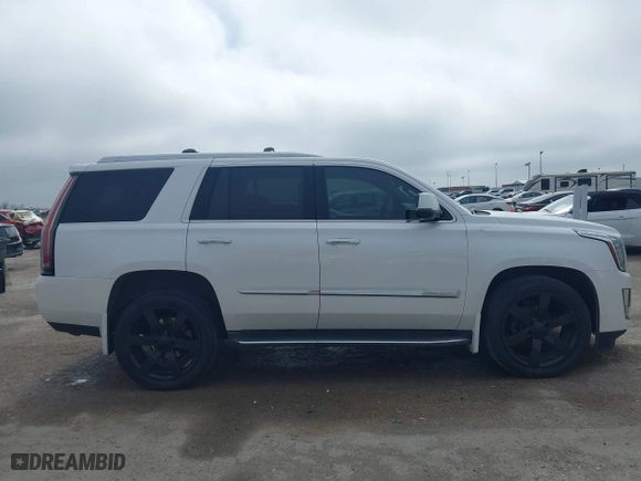 2016 Cadillac Escalade Luxury Collection with VIN 1GYS4BKJ2GR156944, listed as a IAAI auction lot 41644192 with 135,862 mi miles. Bid and sale history available at carsss.com. Image 13.