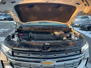 2021 Chevrolet Tahoe Premier with VIN 1GNSKSKD4MR111013, listed as a Copart auction lot 41960855 with 124,443 mi miles and Clean Title. Bid and sale history available at carsss.com. Image 8.