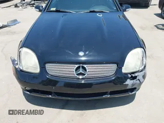 2001 Mercedes-Benz SLK 230/320 with VIN WDBKK65F81F218476, listed as a IAAI auction lot 42450368 with 121,640 mi miles and . Bid and sale history available at DreamBid. Image 6.