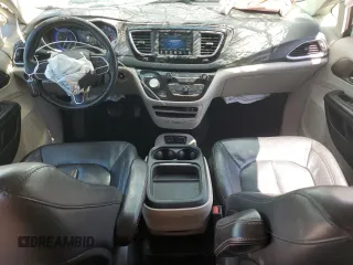 2020 Chrysler Pacifica Touring L with VIN 2C4RC1BG2LR209328, listed as a Copart auction lot 55634475 with 156,604 mi miles and Salvage title. Bid and sale history available at DreamBid. Image 8.