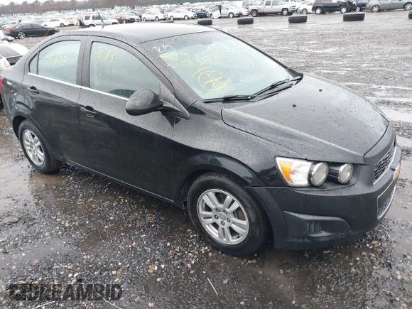 2012 Chevrolet Sonic LT z VIN 1G1JC5SH2C4201478, wystawiony jako IAAI lot #40933718 z przebiegiem 140 077 mil mil oraz . Historia ofert i sprzedaży dostępna na DreamBid. Obrazek 1.