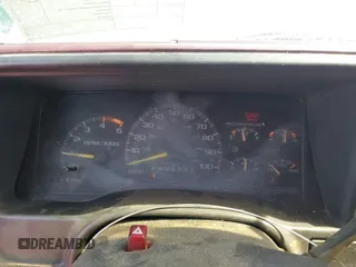 1995 GMC Sierra 1500 z VIN 2GTEK19K0S1580688, wystawiony jako IAAI lot #41811015 z przebiegiem 143 260 mil mil oraz . Historia ofert i sprzedaży dostępna na DreamBid. Obrazek 7.