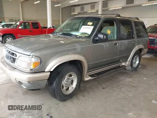 2000 Ford Explorer Eddie Bauer with VIN 1FMZU74E8YZB41346, listed as a IAAI auction lot 41601042 with 295,103 mi miles and . Bid and sale history available at DreamBid. Image 2.