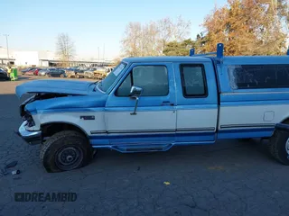 1996 Ford F-250 with VIN 1FTHX26G5TEA28785, listed as a IAAI auction lot 41447351 with 178,150 mi miles and . Bid and sale history available at DreamBid. Image 13.