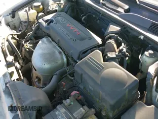 2005 Toyota Camry XLE z VIN 4T1BE32K65U595880, wystawiony jako IAAI lot #43437601 z przebiegiem 221 519 mil mil oraz . Historia ofert i sprzedaży dostępna na DreamBid. Obrazek 18.